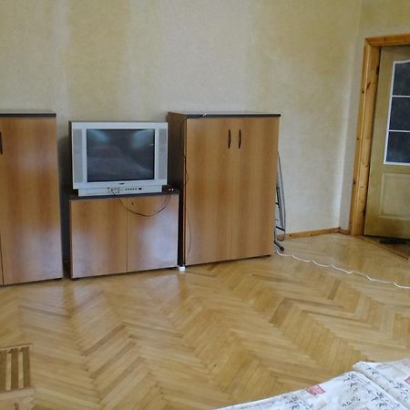 Apartment Near The Central Railway Station Kiev Buitenkant foto