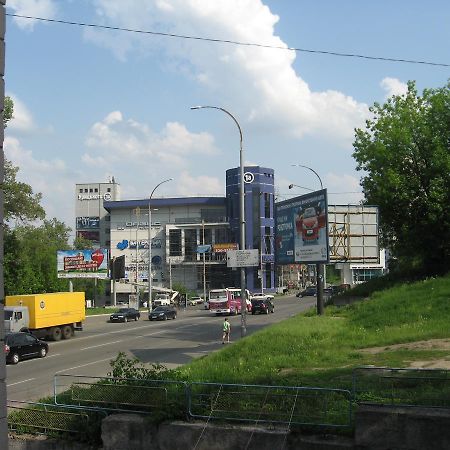 Apartment Near The Central Railway Station Kiev Buitenkant foto