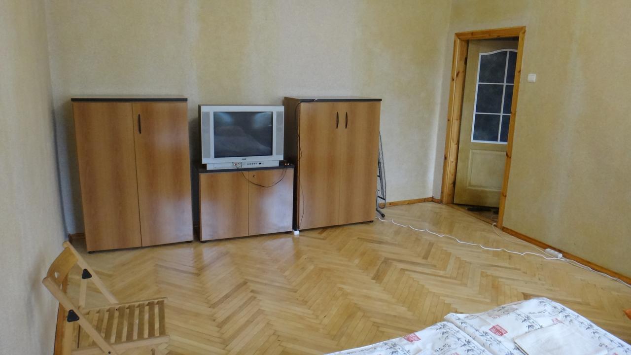 Apartment Near The Central Railway Station Kiev Buitenkant foto
